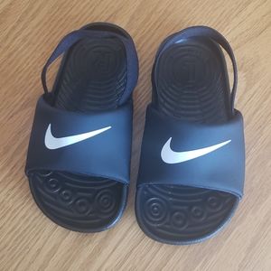 Brand new nike toddler sandals!